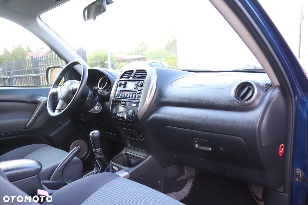 Toyota RAV4 4x4 Sol - 22
