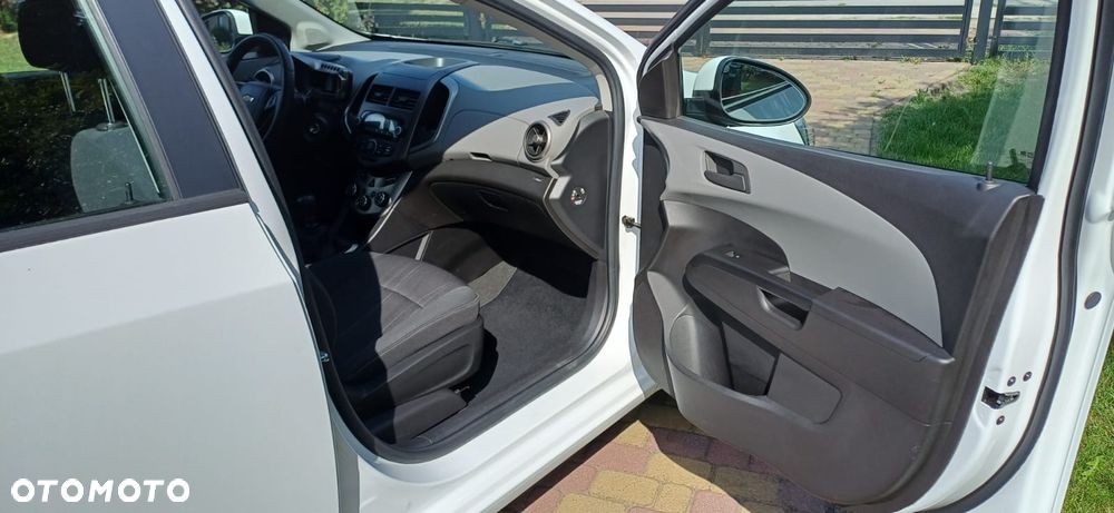 Chevrolet Aveo 1.4 LTZ - 20