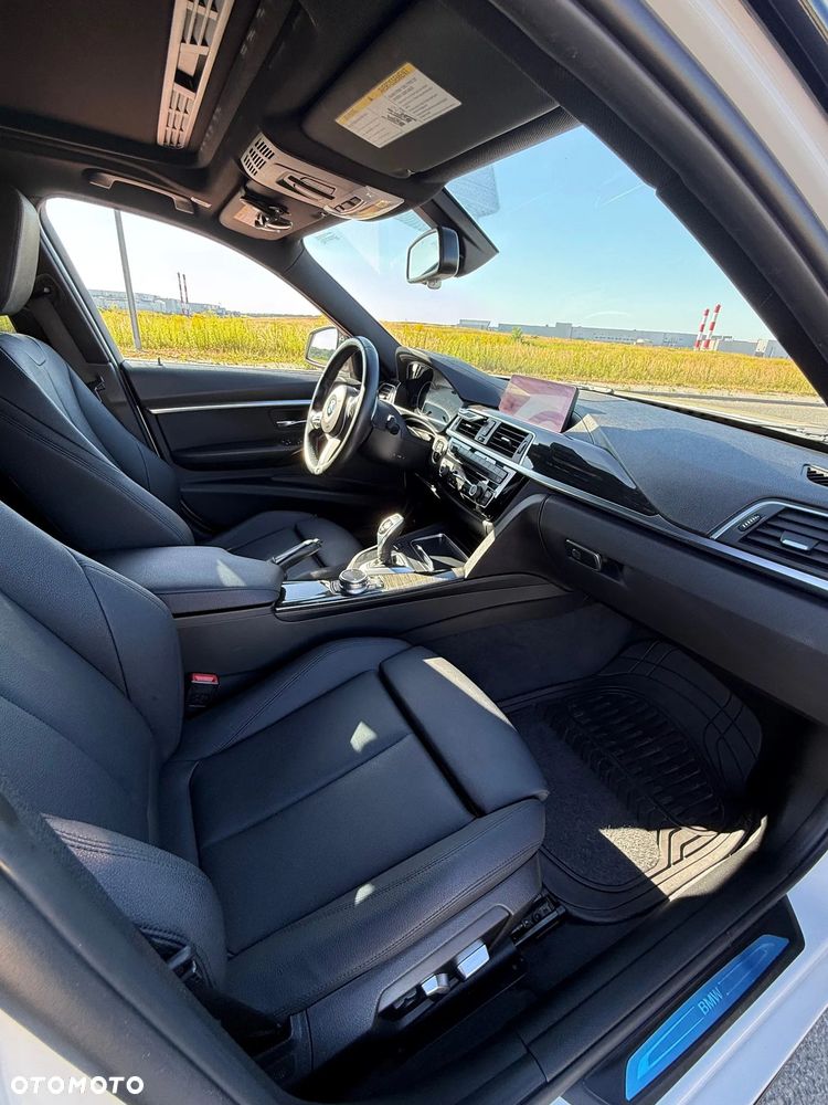 BMW Seria 3 - 16