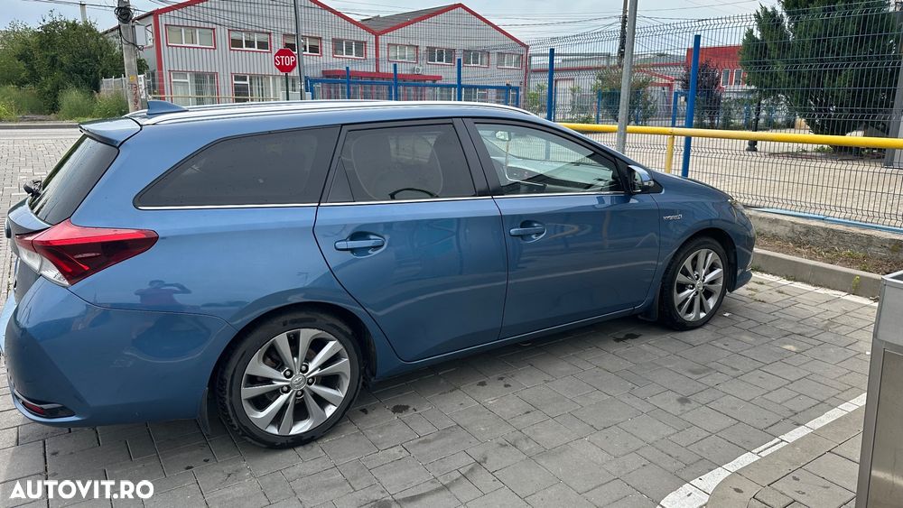 Toyota Auris 1.8 L VVT-i Sol - 4
