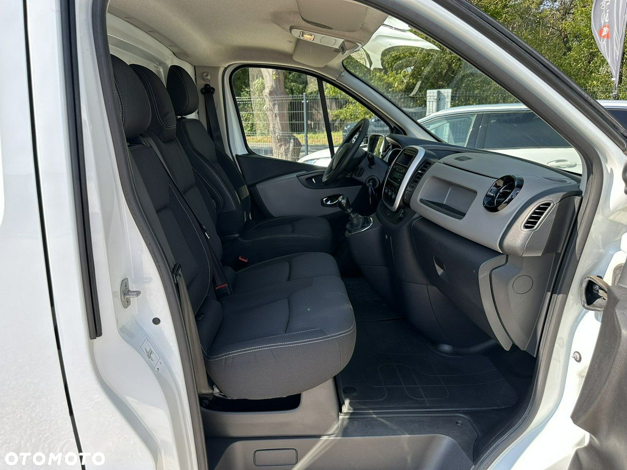 Renault Trafic - 27