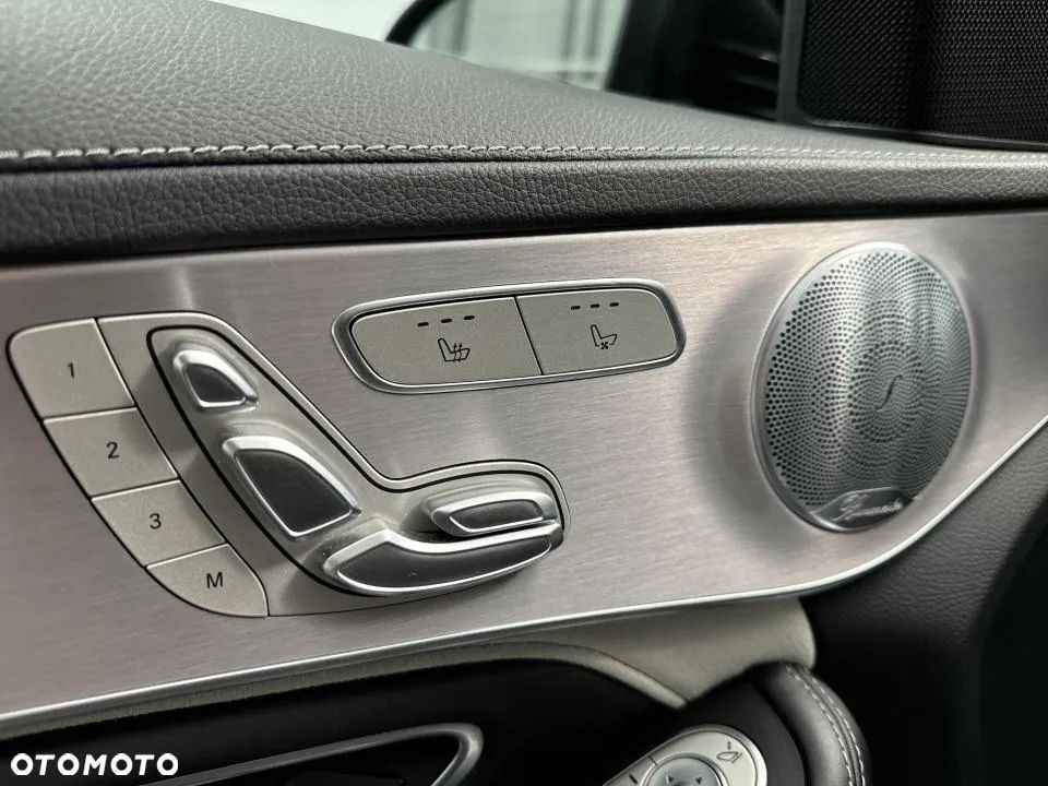 Mercedes-Benz Klasa C 63 S AMG 9G - 12