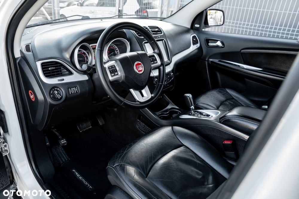 Fiat Freemont 2.0 Multijet 16V DPF Automatik Allrad Black Code - 16