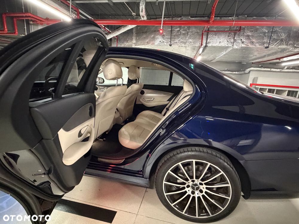 Mercedes-Benz Klasa E 220 d 9G-TRONIC - 8