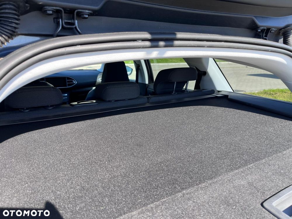 Peugeot 308 1.2 PureTech Allure S&S - 18