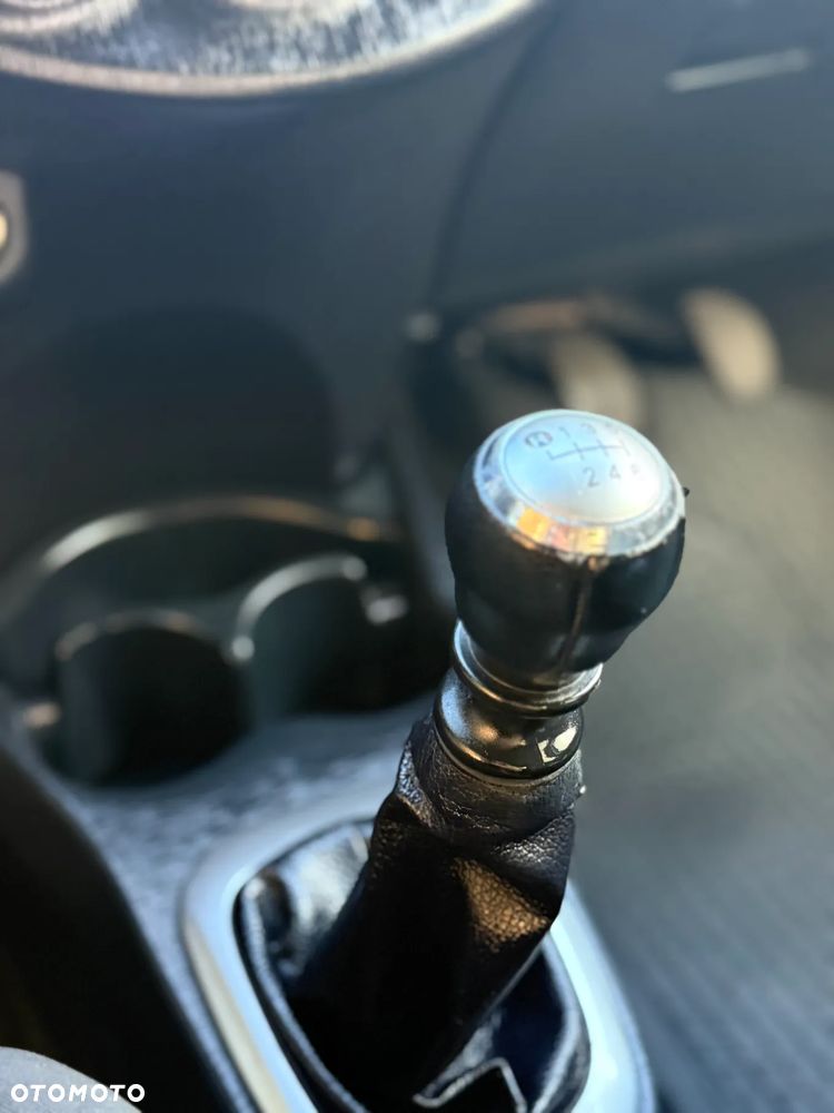 Toyota Yaris 1.33 Luna - 11