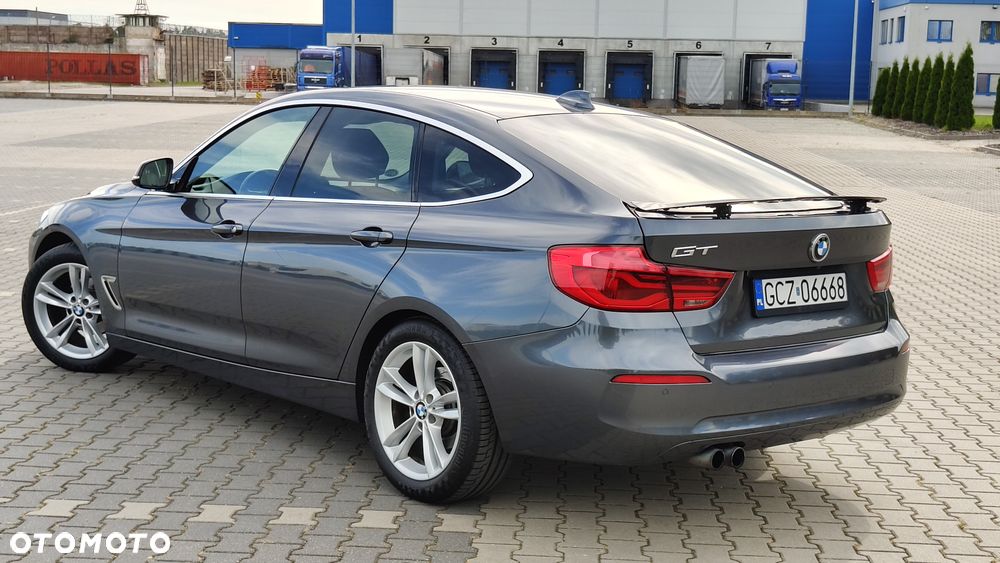 BMW 3GT 320i Sport Line - 4