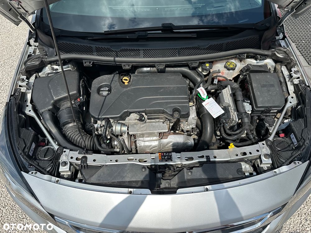 Opel Astra 1.4 Turbo Start/Stop Business - 33