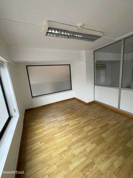 Arrendamento de escritório na Rua Heitor Bernardo Botado - Grande imagem: 5/9