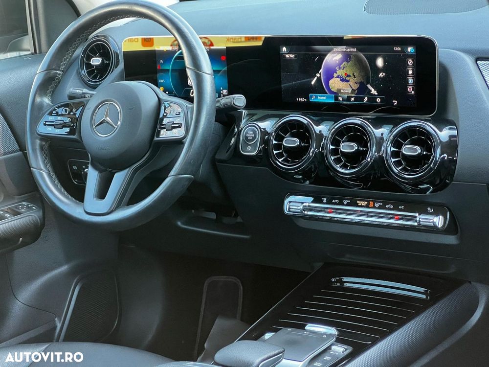 Mercedes-Benz GLA - 8