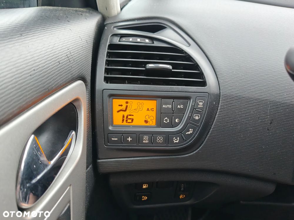 Citroën C4 Grand Picasso 1.6 HDi Equilibre Navi Pack - 18