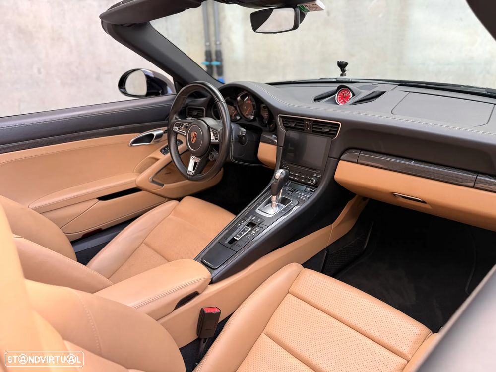 Porsche 911 (991) Carrera 4 GTS Cabriolet PDK - 24