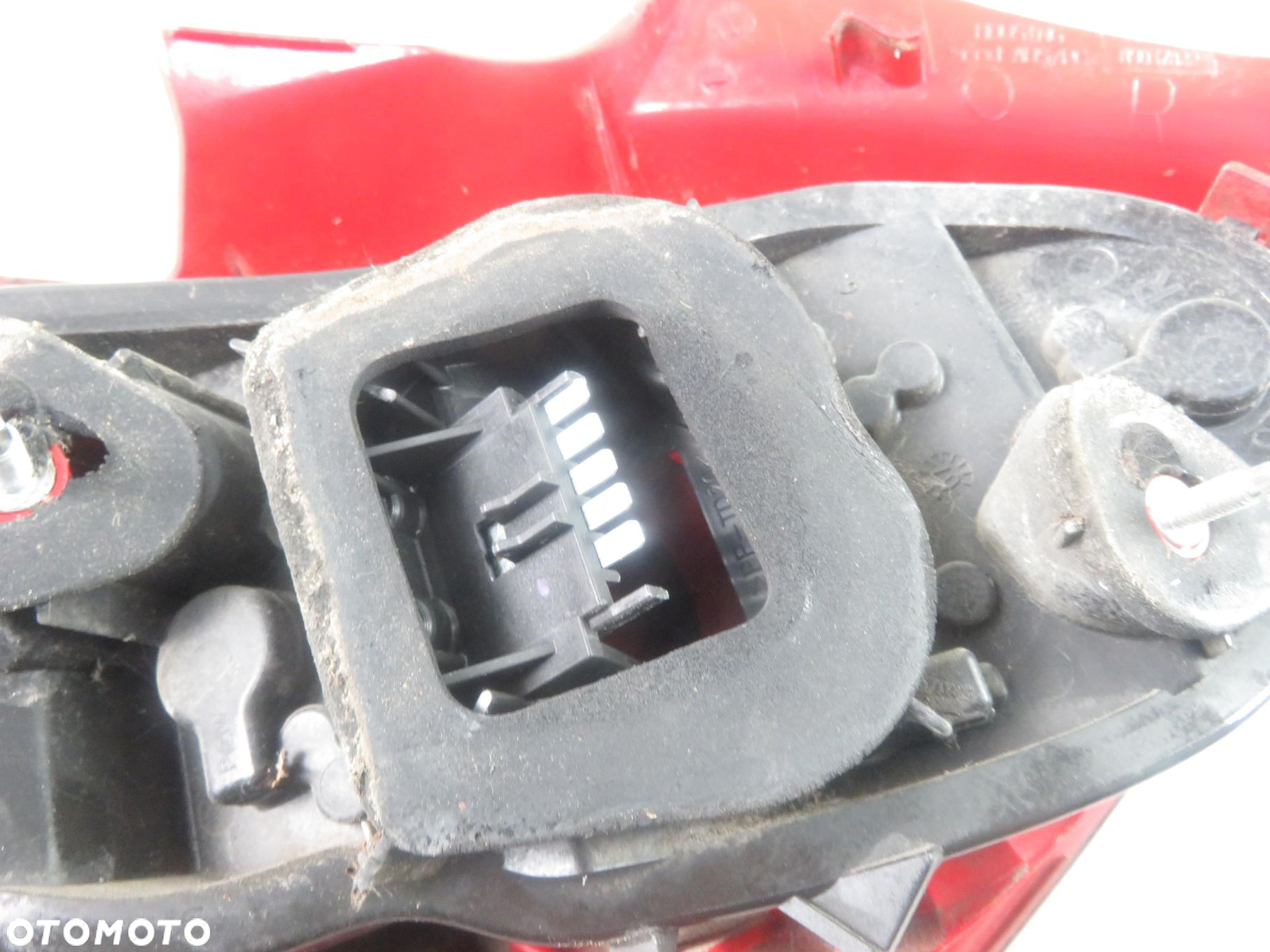 LAMPA PRAWA TYLNA OPEL CORSA D (S07) 89038961A - 2