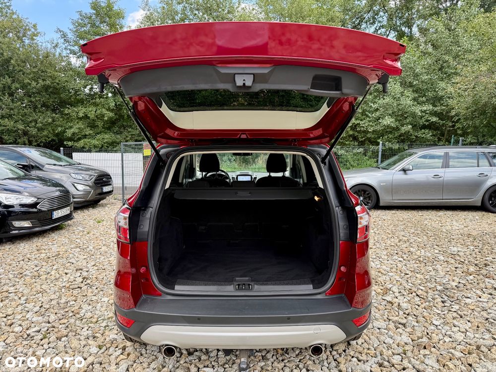Ford Kuga 1.5 EcoBoost 2x4 Titanium - 28