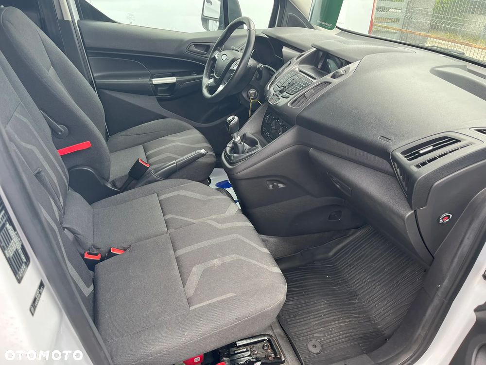 Ford Connect - 12
