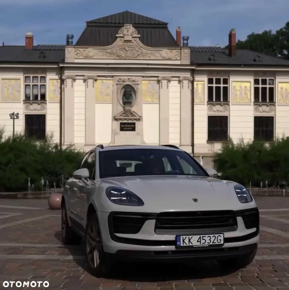 Porsche Macan T - 11