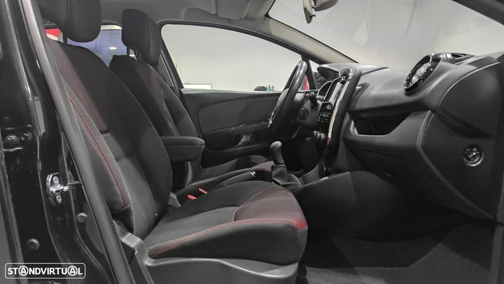 Renault Clio Sport Tourer 1.5 dCi Dynamique S - 22