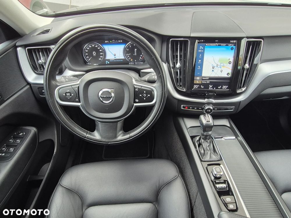Volvo XC 60 T5 AWD Momentum - 18