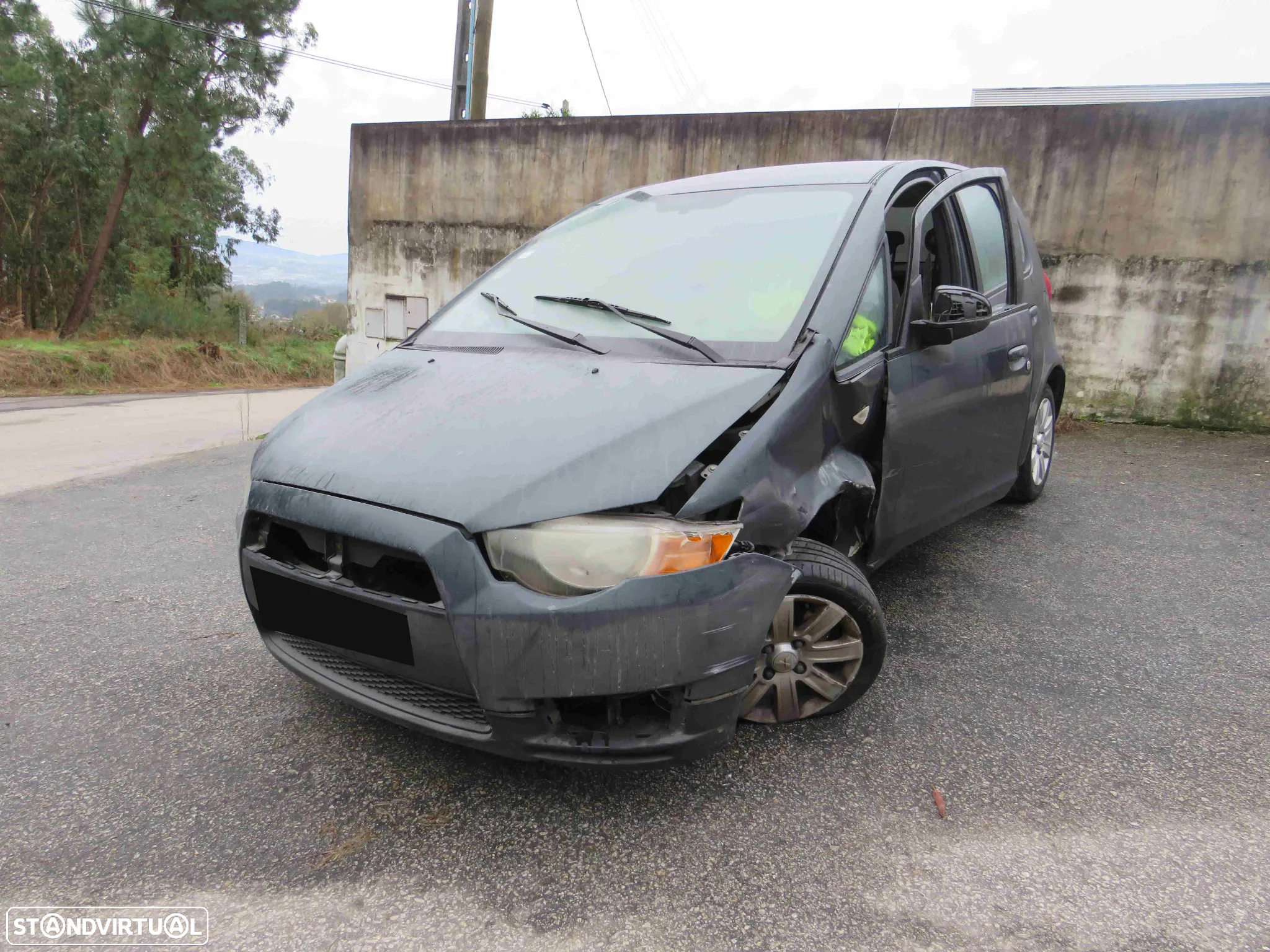 Mitsubishi Colt VI 1.1 (75Cv) de 2010 - Peças Usadas (8737) - 2