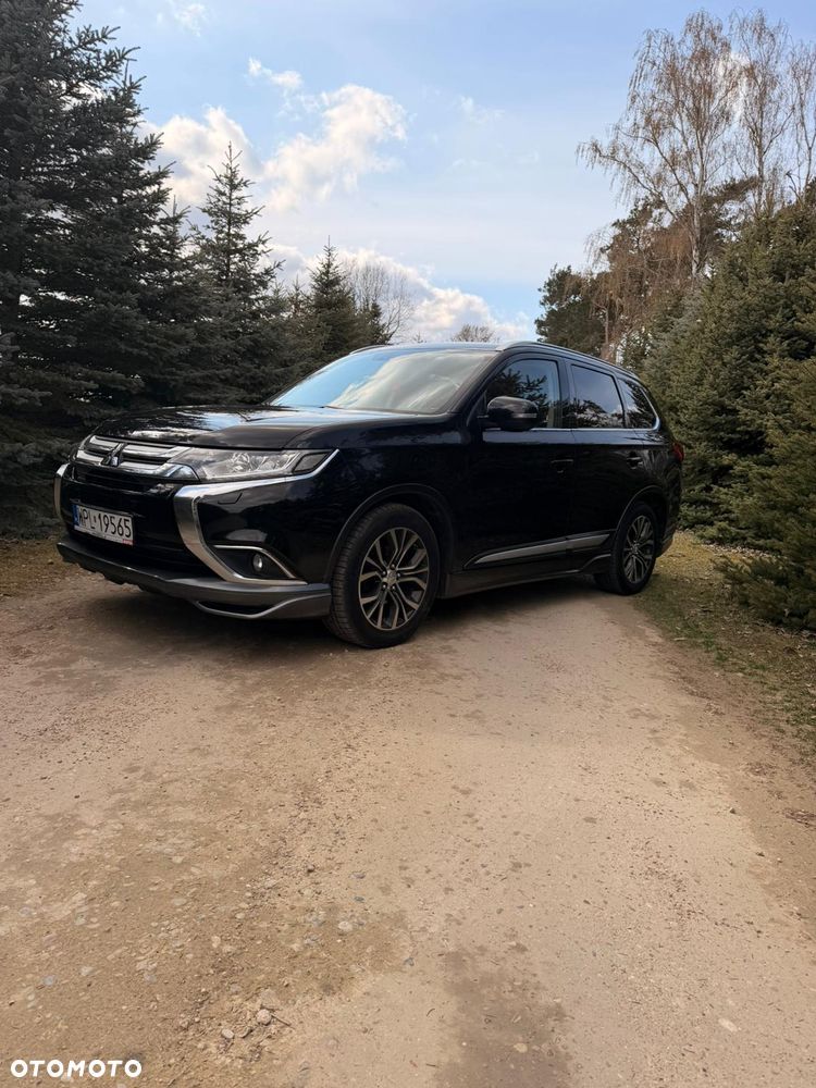 Mitsubishi Outlander 2.0 Intense + Navi 4WD CVT - 4