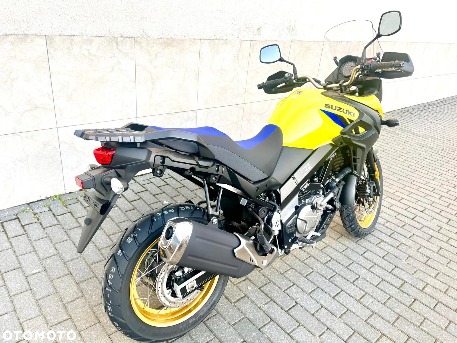 Suzuki DL - 3