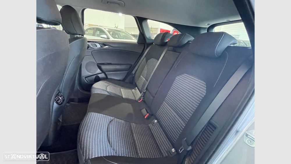 Kia Ceed SW - 17