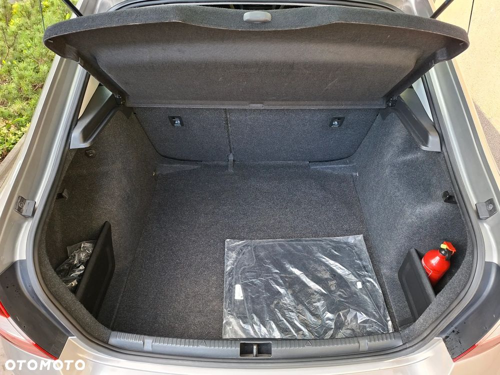 Skoda RAPID 1.0 TSI Style - 24