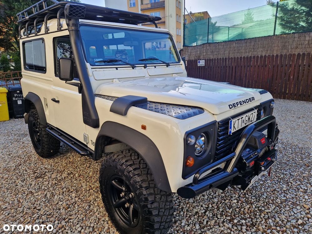 Land Rover Defender - 27