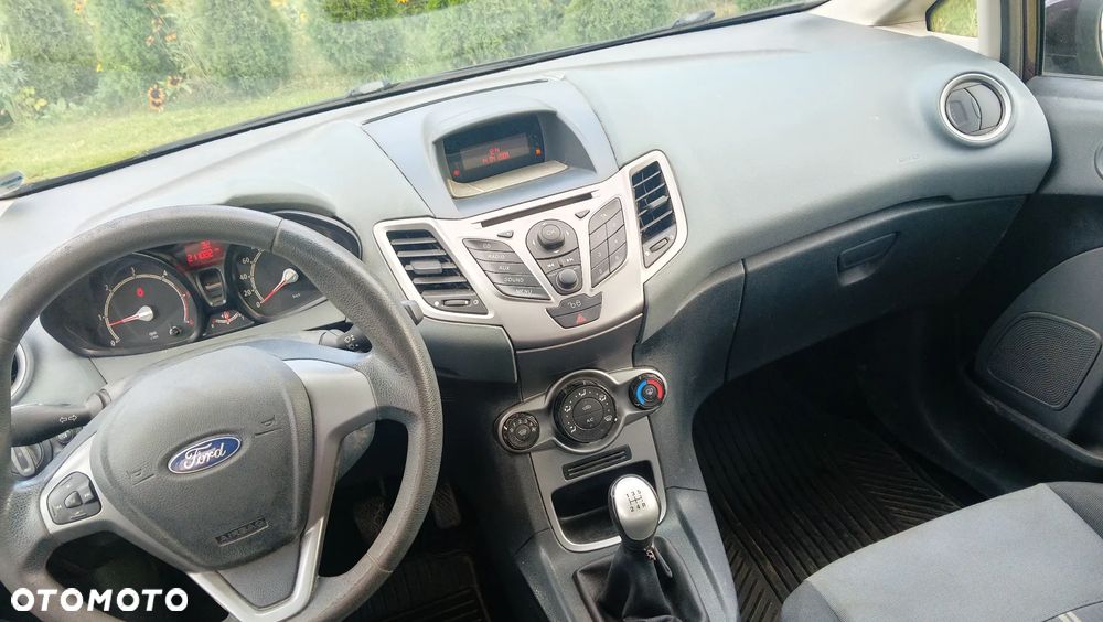 Ford Fiesta 1.6 TDCi Trend - 6