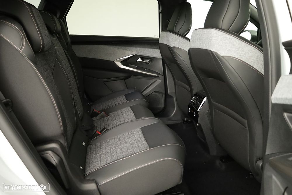 Peugeot 5008 1.2 Hybrid Allure e-DCS6 - 20