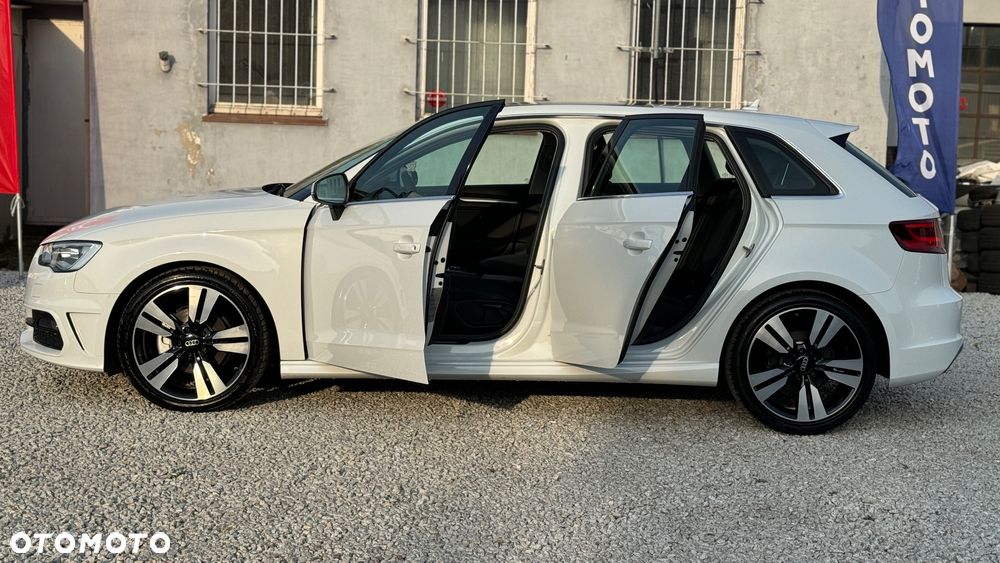Audi A3 Sportback 2.0 TDI (clean diesel) S line Sportpaket - 18
