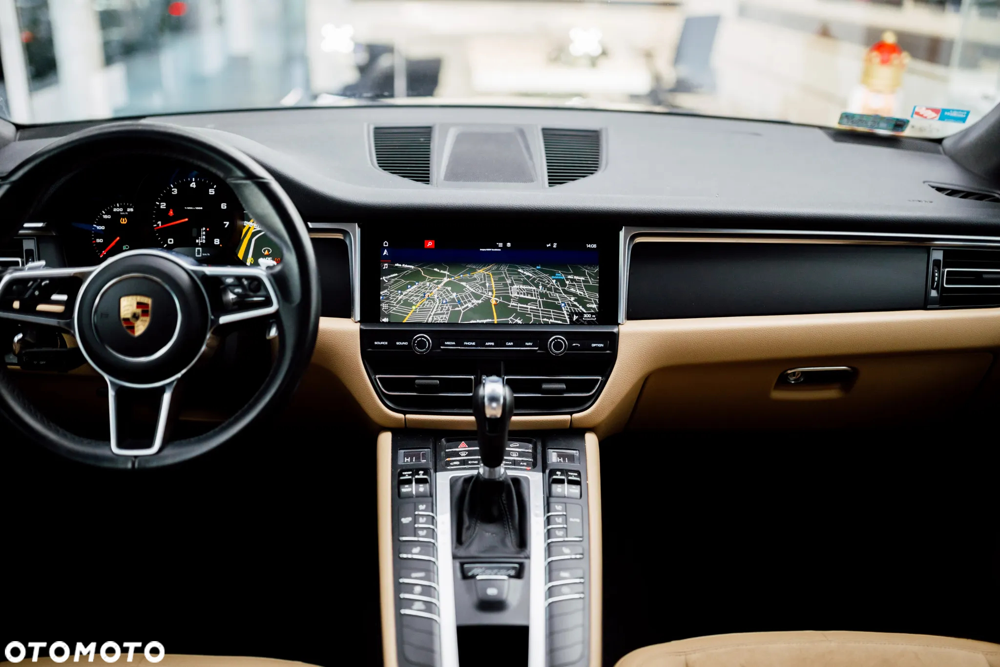 Porsche Macan Standard - 15