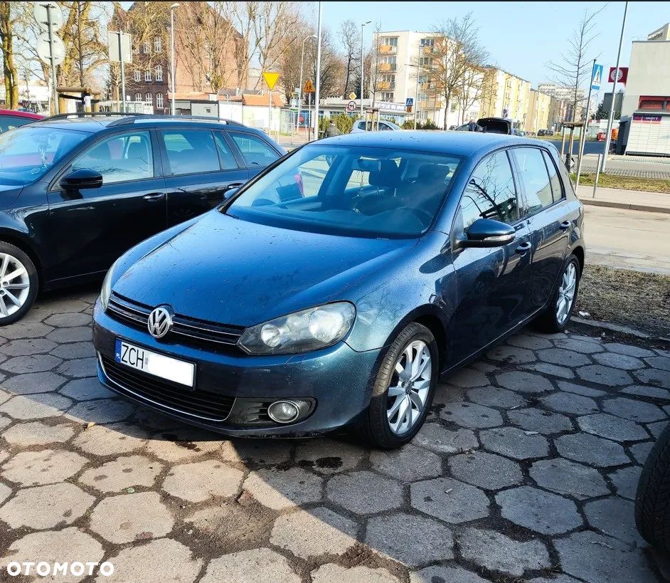 Volkswagen Golf 2.0 TDI DPF Highline - 3