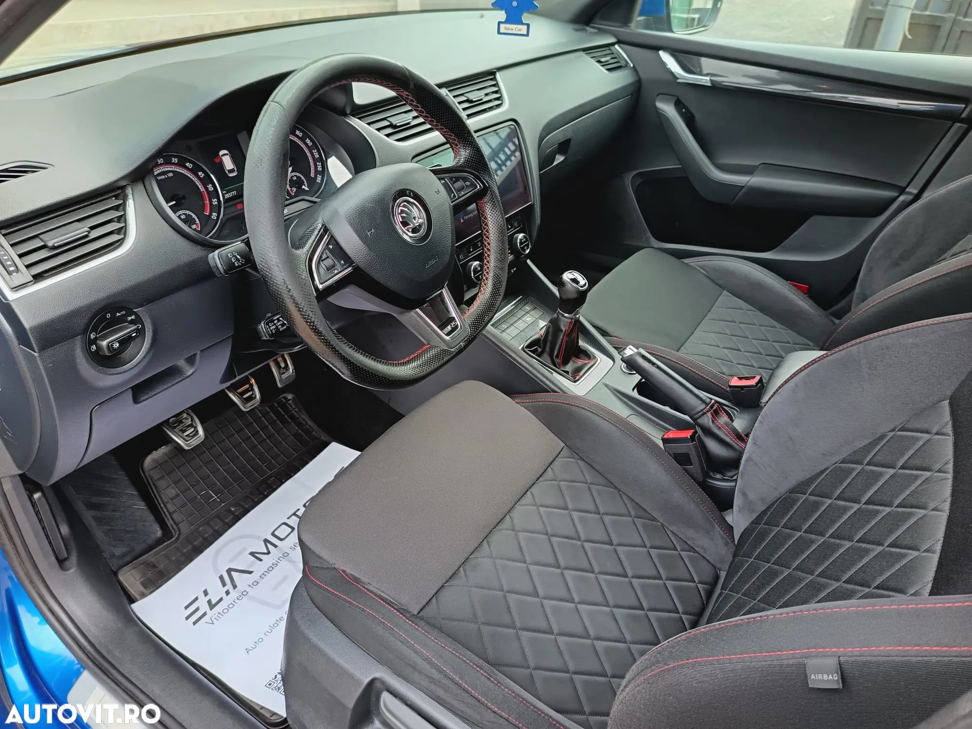 Skoda Octavia Combi Diesel 2.0 TDI RS - 9