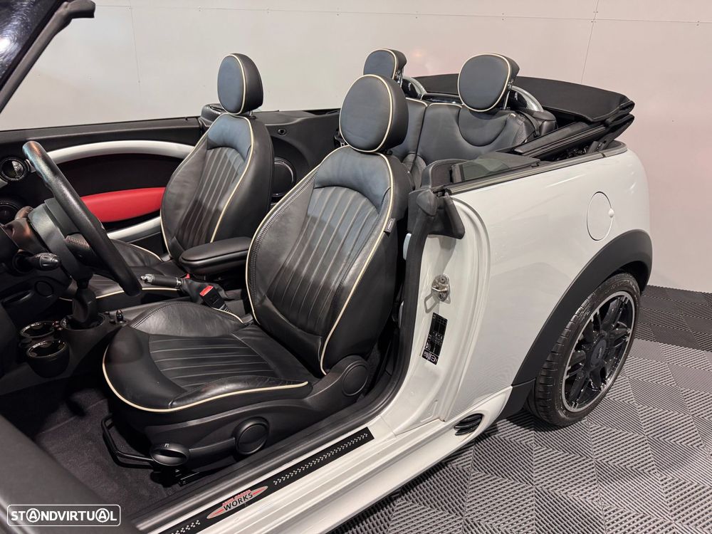 MINI 3 Portas John Cooper Works 153g - 44