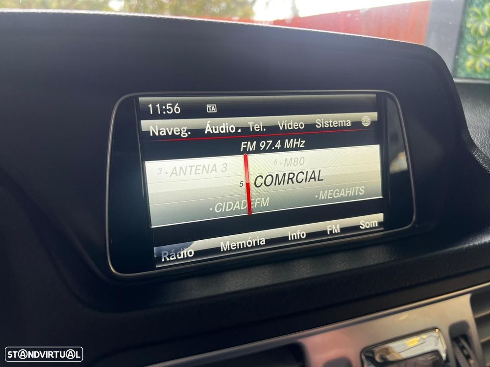 Mercedes-Benz E 350 d 4-Matic AMG Line - 27