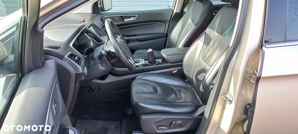 Ford Edge - 12