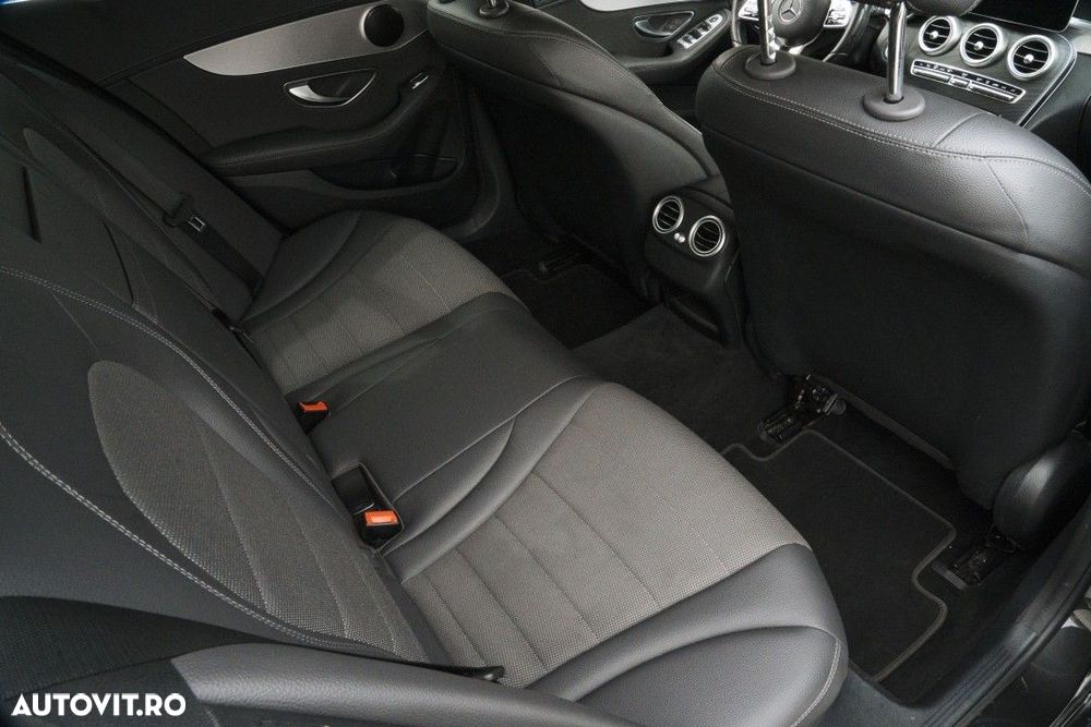 Mercedes-Benz C - 7