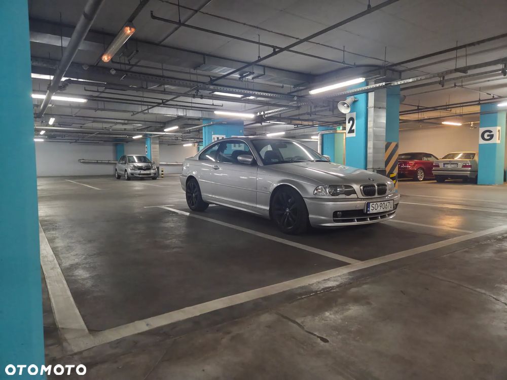 BMW Seria 3 325 Ci Edition Sport - 10