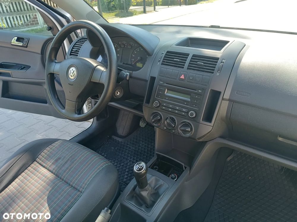Volkswagen Polo 1.2 Comfortline - 12