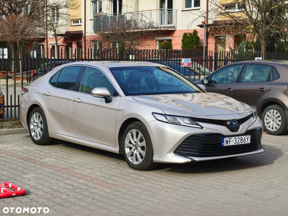 Toyota Camry Business Edition - 4