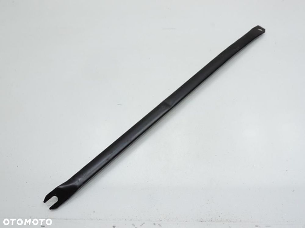 ROZPÓRKA KIELICHÓW PRAWA BMW E81 - 2