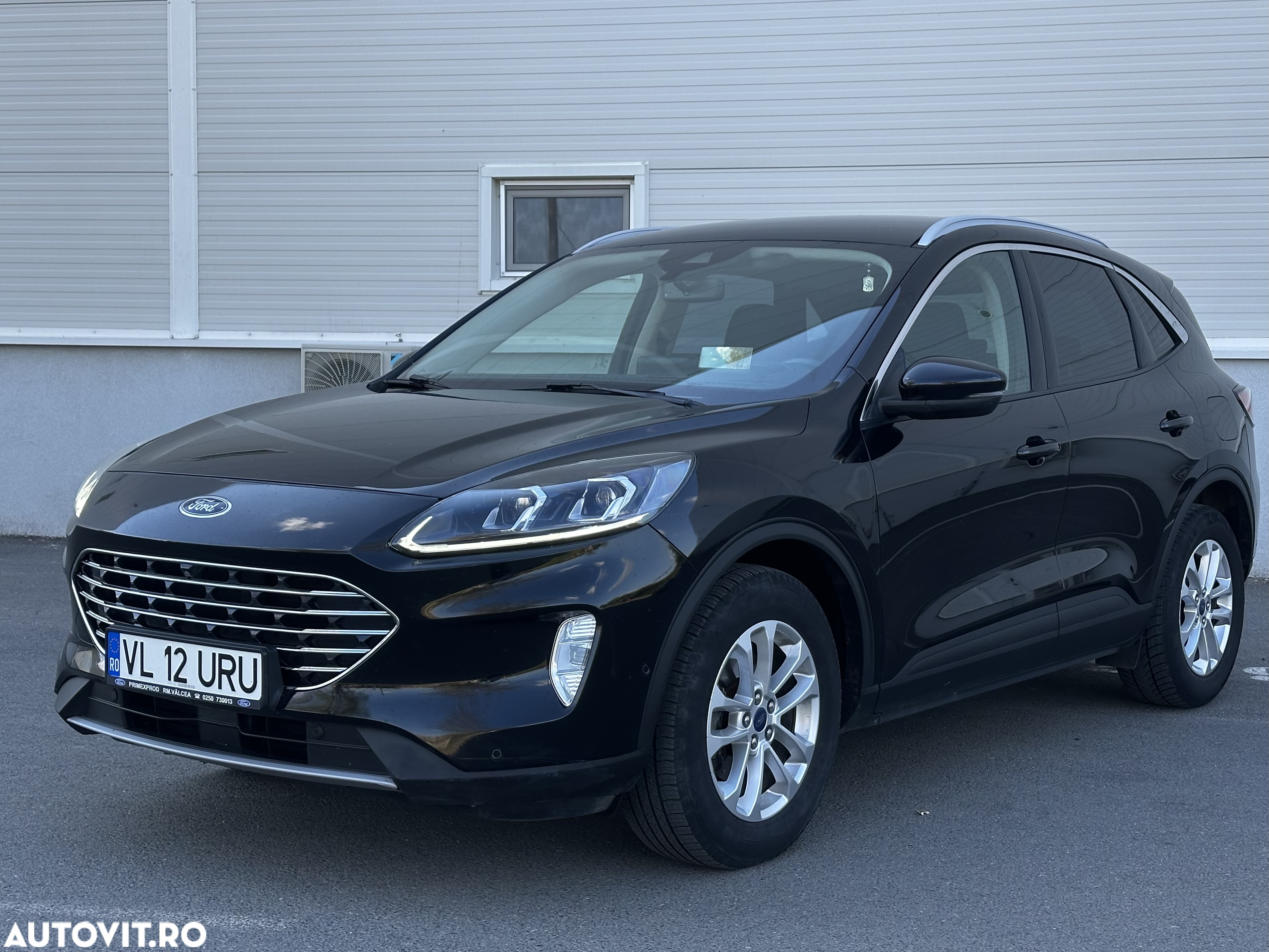 Ford Kuga 1.5 EcoBoost FWD Titanium - 3