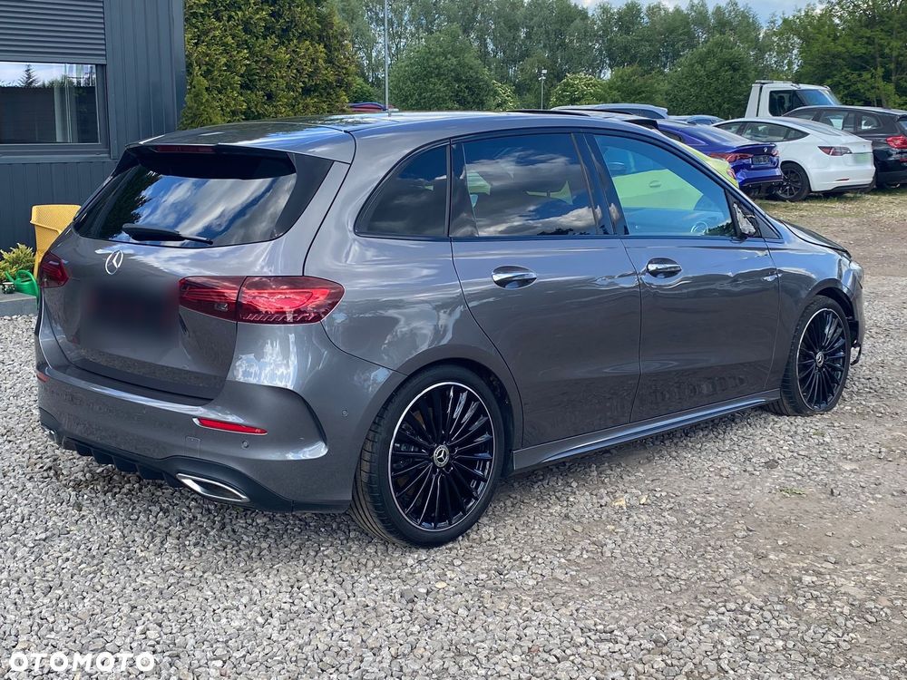 Mercedes-Benz Klasa B 220 4-Matic AMG Line 7G-DCT - 2