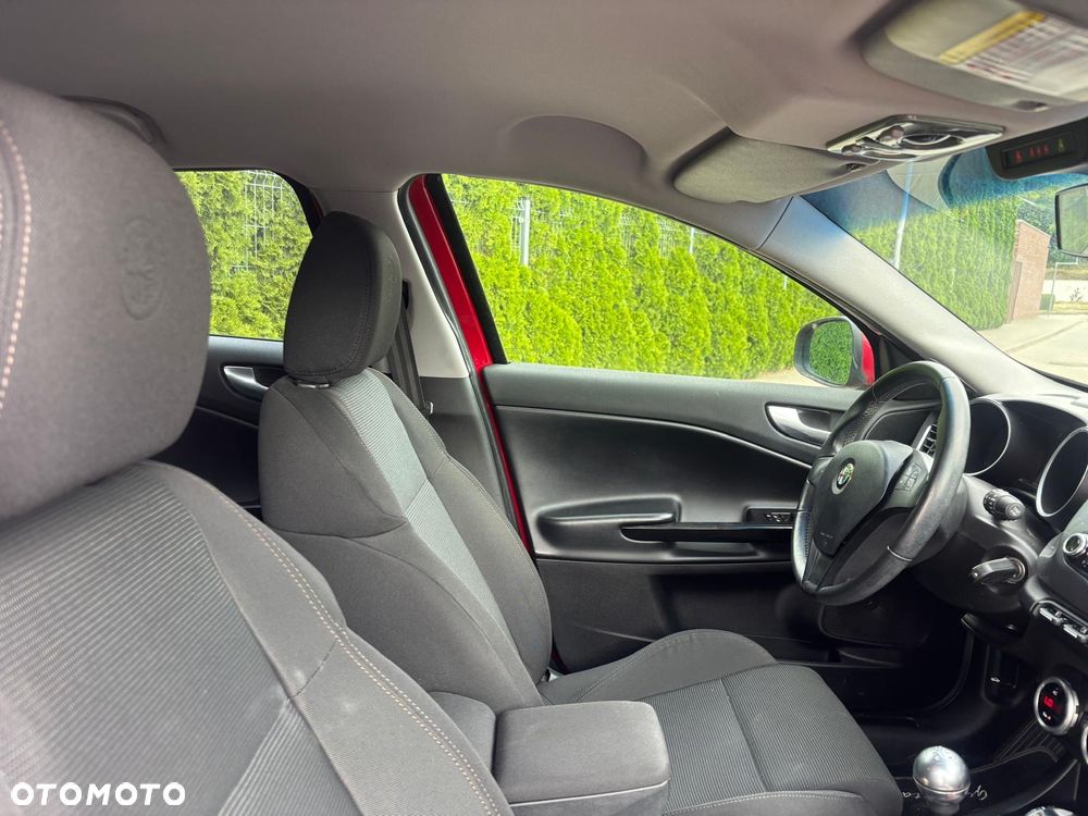 Alfa Romeo Giulietta 2.0 JTDM Distinctive - 15