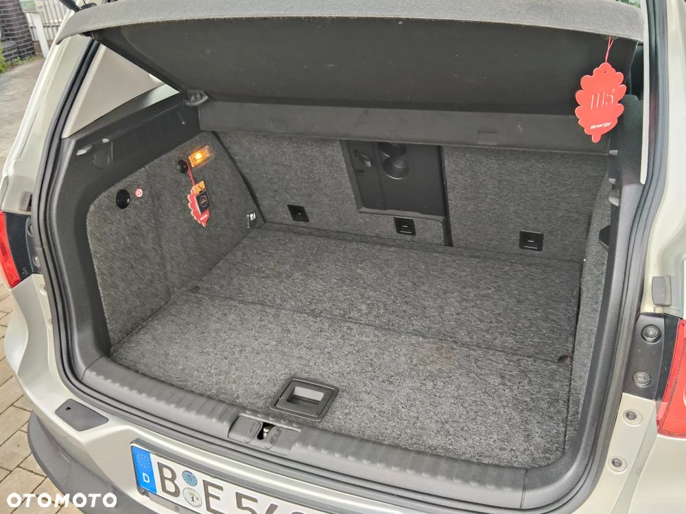 Volkswagen Tiguan - 15