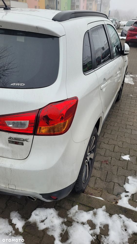 Mitsubishi ASX - 4