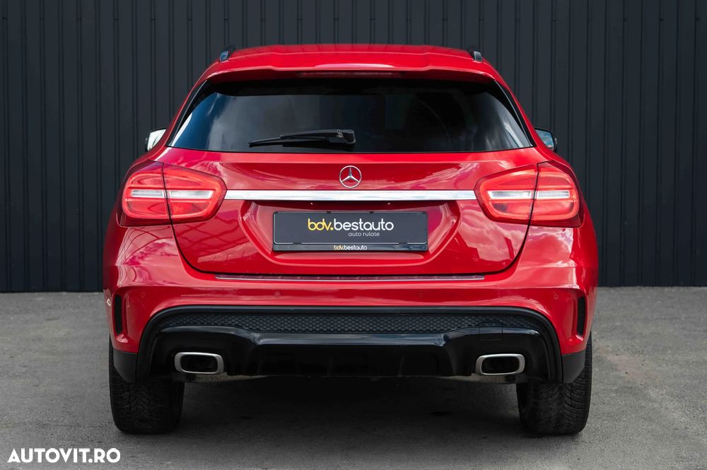 Mercedes-Benz GLA 220 CDI 4MATIC 7G-DCT AMG Line - 10