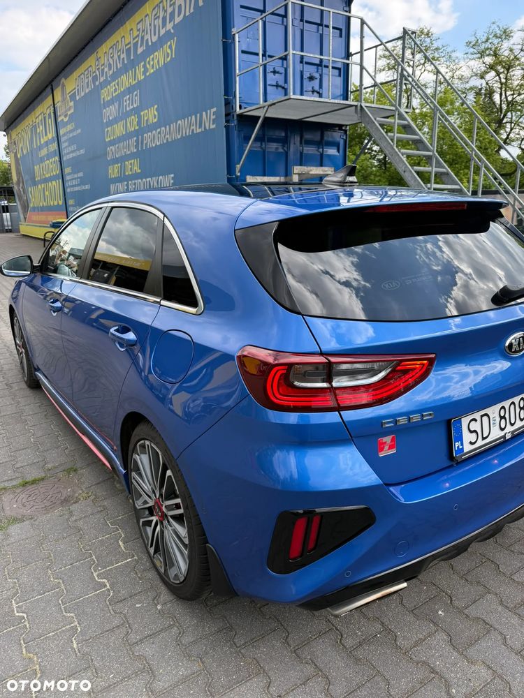Kia Ceed - 31