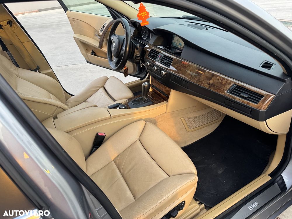 BMW Seria 5 530d Aut. - 12
